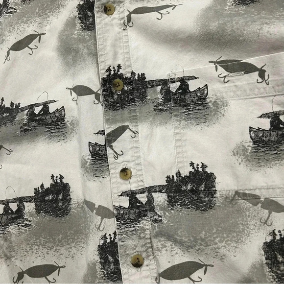Woolrich Mens L White Grey Button Down Shirt Canoe Fishing Lures Pattern‎ - Picture 4 of 8